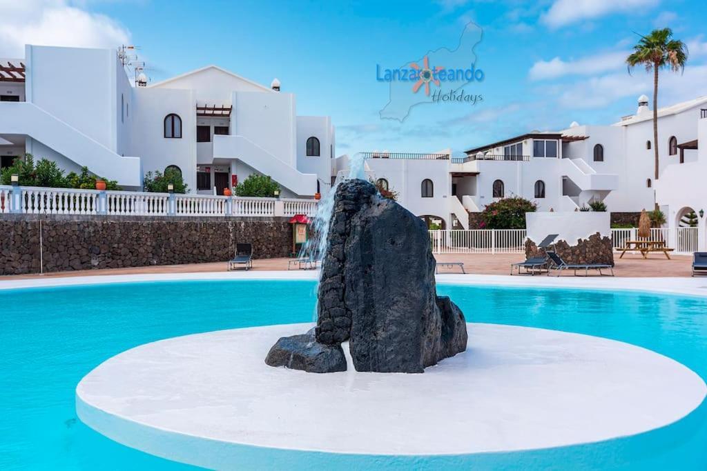 Vivienda Vacacional El Descanso Costa Teguise Exteriör bild