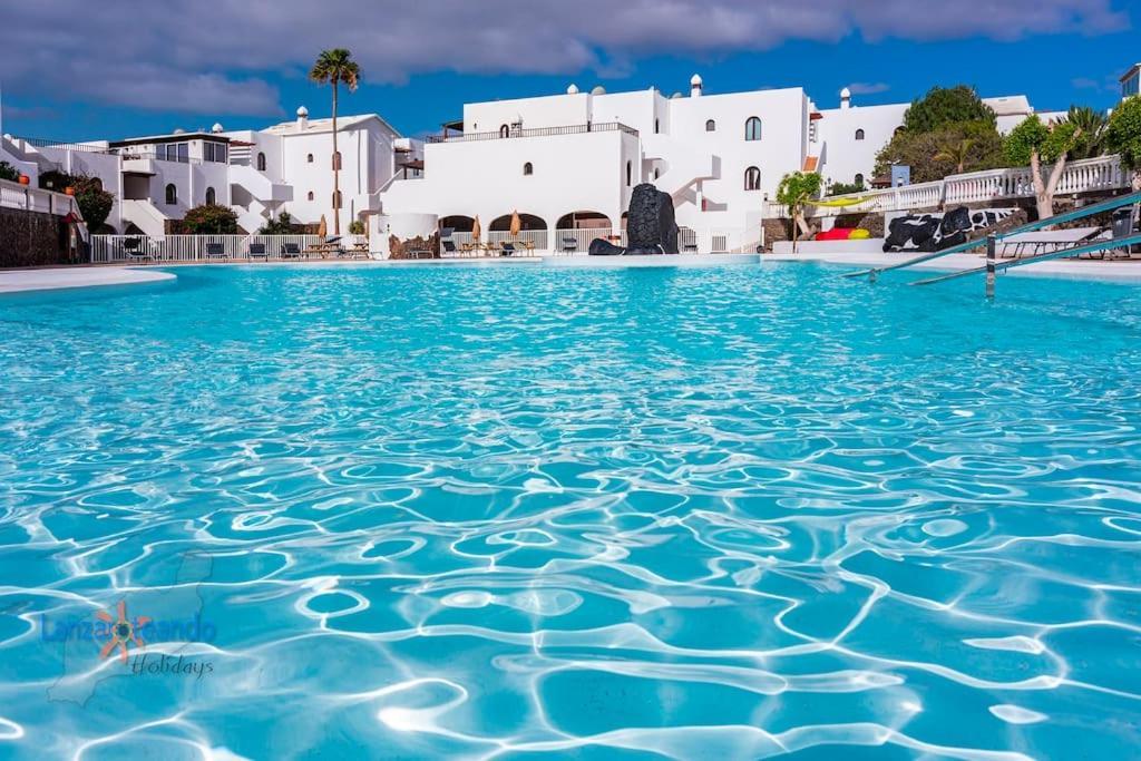 Vivienda Vacacional El Descanso Costa Teguise Exteriör bild
